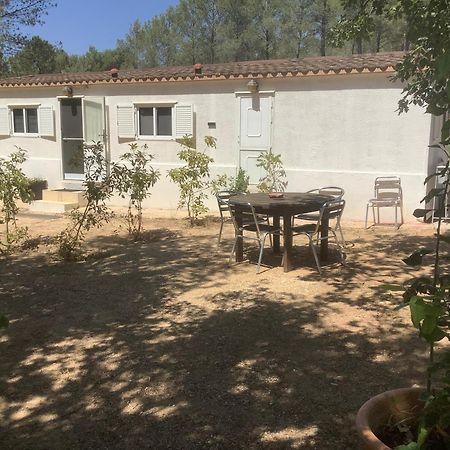 Bungalow Avec Piscine Privative Proche Aix En Provence La Barben Exterior foto